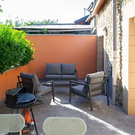 La Maison De Rosie Holiday home Prix-les-Mezieres